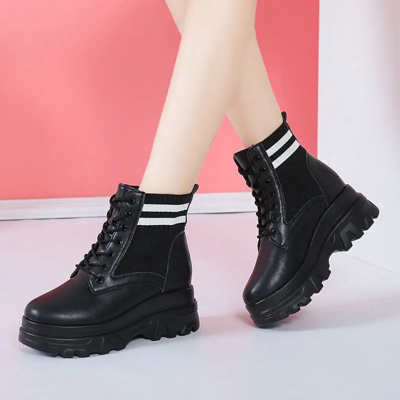 Женские ботинки мартинсы на внутренней подкладке модные женские с короткими и