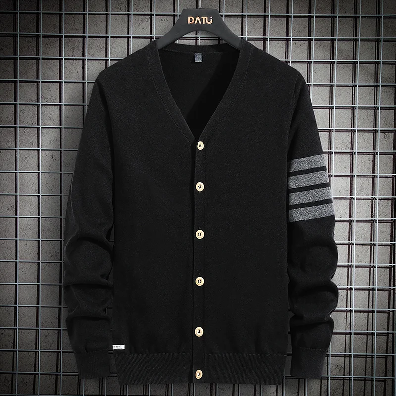 Кардиган мужской зимний в черную полоску 100% хлопок с V-образным вырезом | Мужская