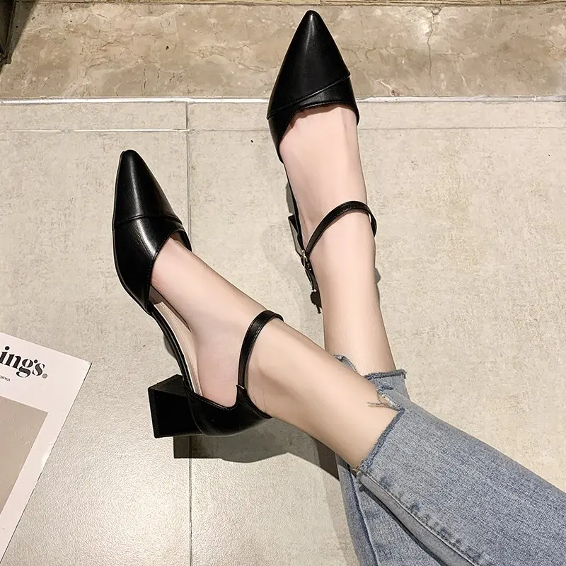 

High heels 2021 summer new pointed toe hollow word buckle sandals Korean version of thick heel shoes
