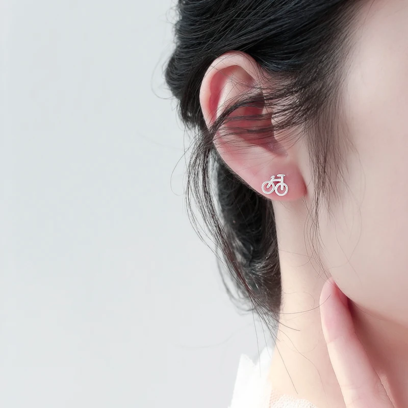 Женские серьги-гвоздики из серебра 925 пробы в стиле панк