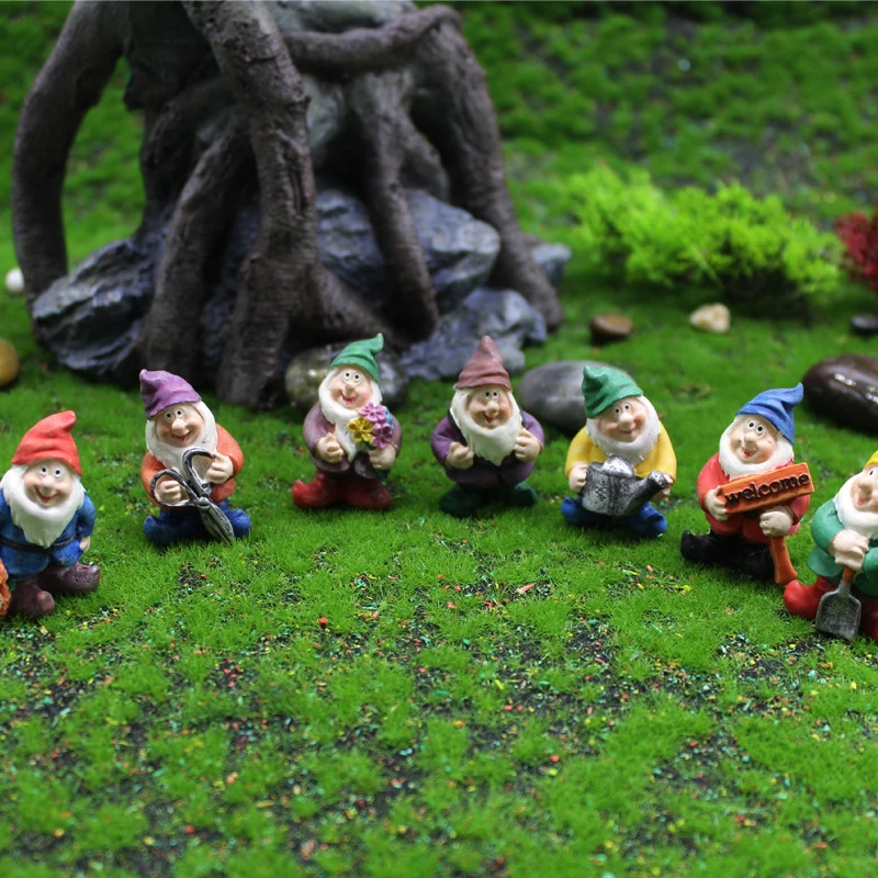 

Miniature Garden Gnomes Dwarf Figurines Resin Cute Fairy Garden Micro Mini Garden Gnomes Elf Figure Bonsai Home Table Decoration