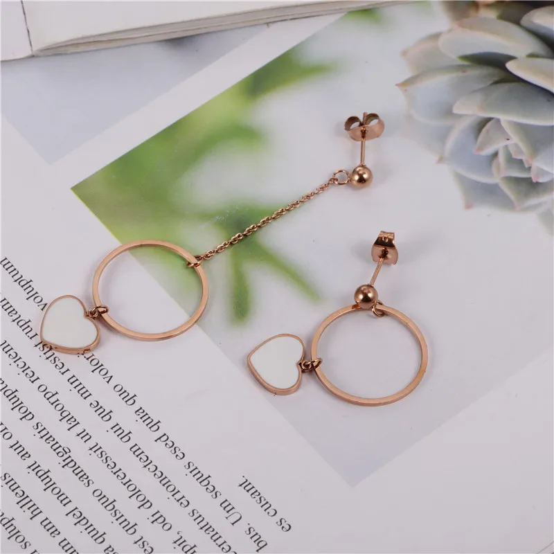 Женские Асимметричные сережки OUFEI из нержавеющей стали с сердечком ювелирные