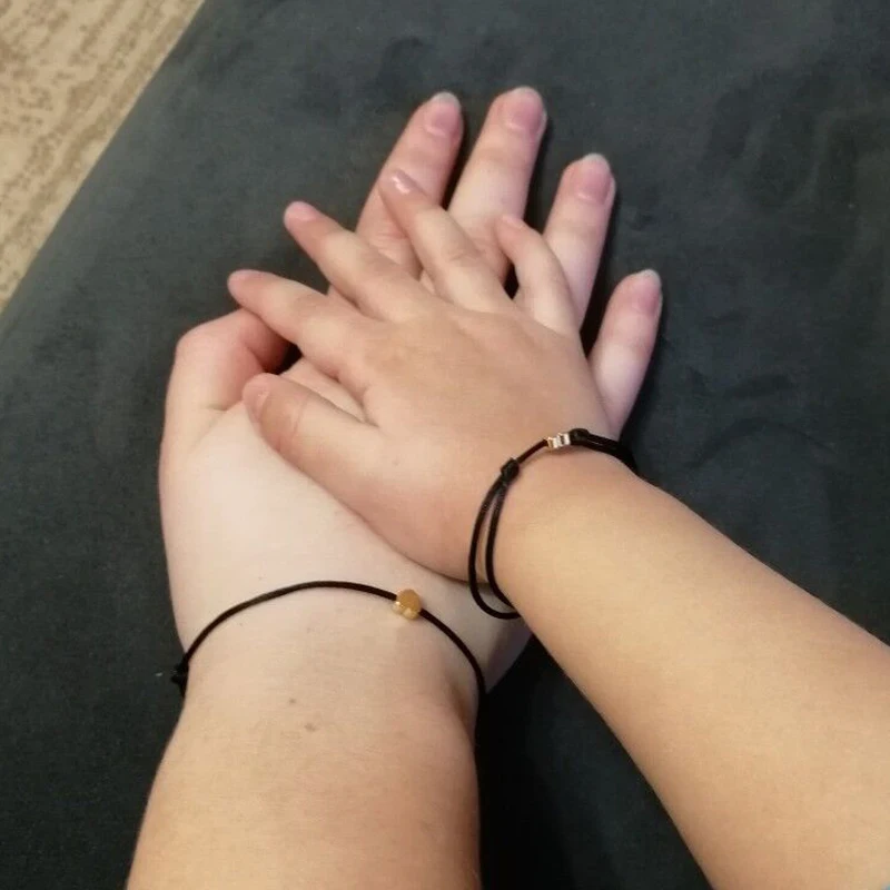 Простой браслет с подвесками черный красный цвет минималистичный Регулируемый