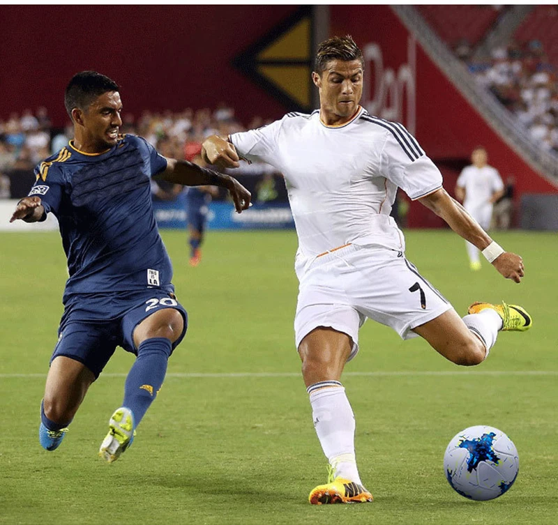 Профессиональный Размер 5 бесшовный футбольный мяч для тренировок на открытом