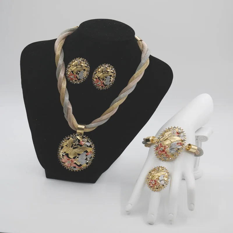 

2021 Fashion, Exquisite And Noble Golden Wedding Banquet Jewelry Set Wholesale Nigerian Wedding Women Accessories Jewelry Set Br