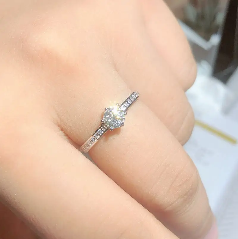 Модный дизайн Moissanite серебро 925 пробы сильный цвет огня алмаз высокая твердость 0 5