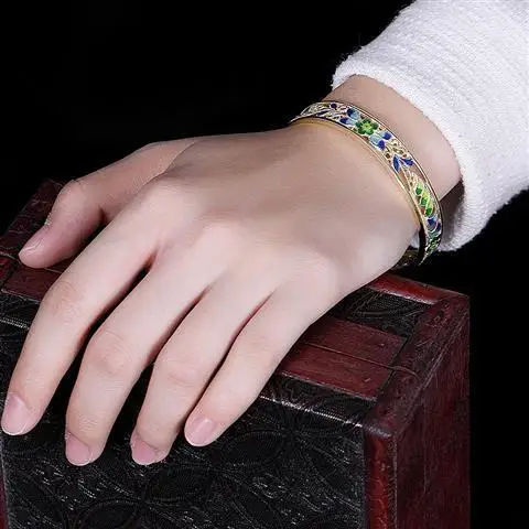 

Presbyopic Open Sansheng Sanshi Sterling Silver Bracelet Female Cloisonne Enamel Hand Jewelry Zi National Style Beijing Cloisonn