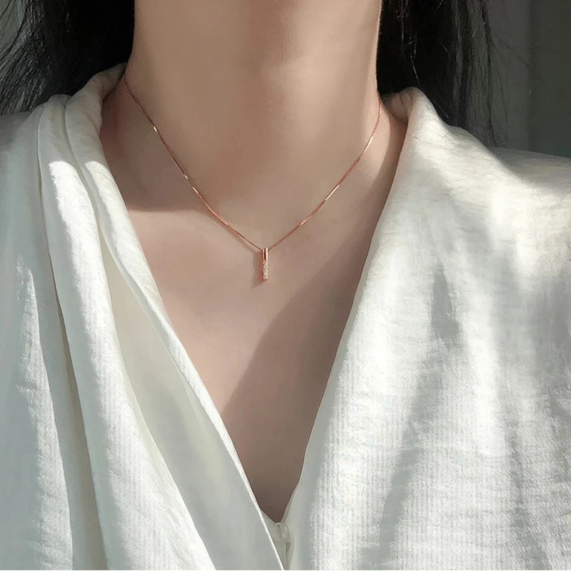

2021 Jewelry Gifts Women Key Inlaid Diamond Necklace