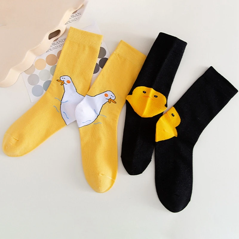 

2021 New Women Kawaii Cotton Crew Socks Funny Cartoon Duck Print Skateboard Stockings