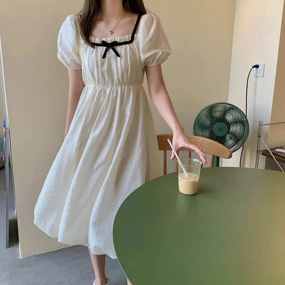 

2021 Summer New Women's French Puff Sleeve Design Feeling Gentle And Cute Commuter Fashion Style High Waist Pure Color Dress