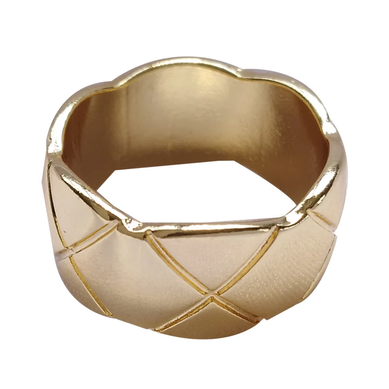 

Fashion Simple Design Texture Rings Wide Surface Alloy Ring Metal Golden Pating Finger Jewelry Rings for Women Girl Gift