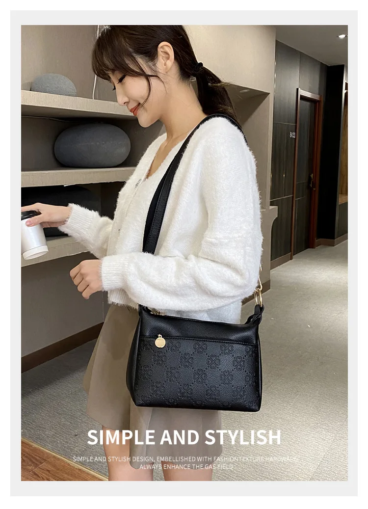 

Soft leather middle-aged woman single shoulder bag 2020 new han edition tide high-capacity joker oblique satchel female fashion