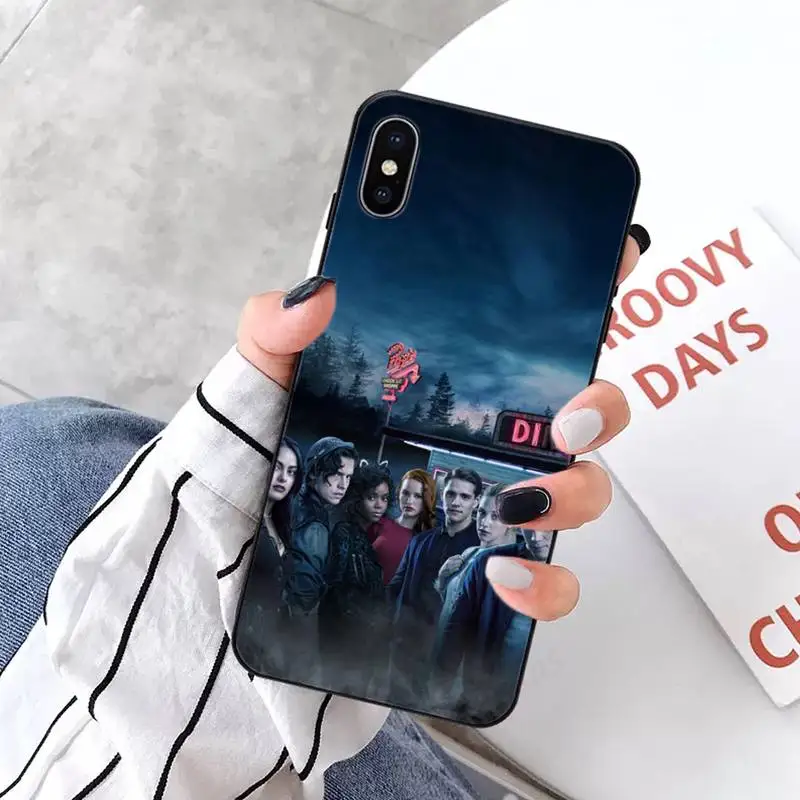 

Archie Betty Veronica Riverdale Phone Case for iPhone 11 12 pro XS MAX 8 7 6 6S Plus X 5S SE 2020 XR mini