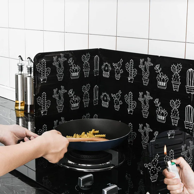

Kitchen Gadgets Oil Splatter Screens Aluminium Foil Plate Gas Stove Splash Proof Baffle Home Kitchen Accessories Cooking Tools
