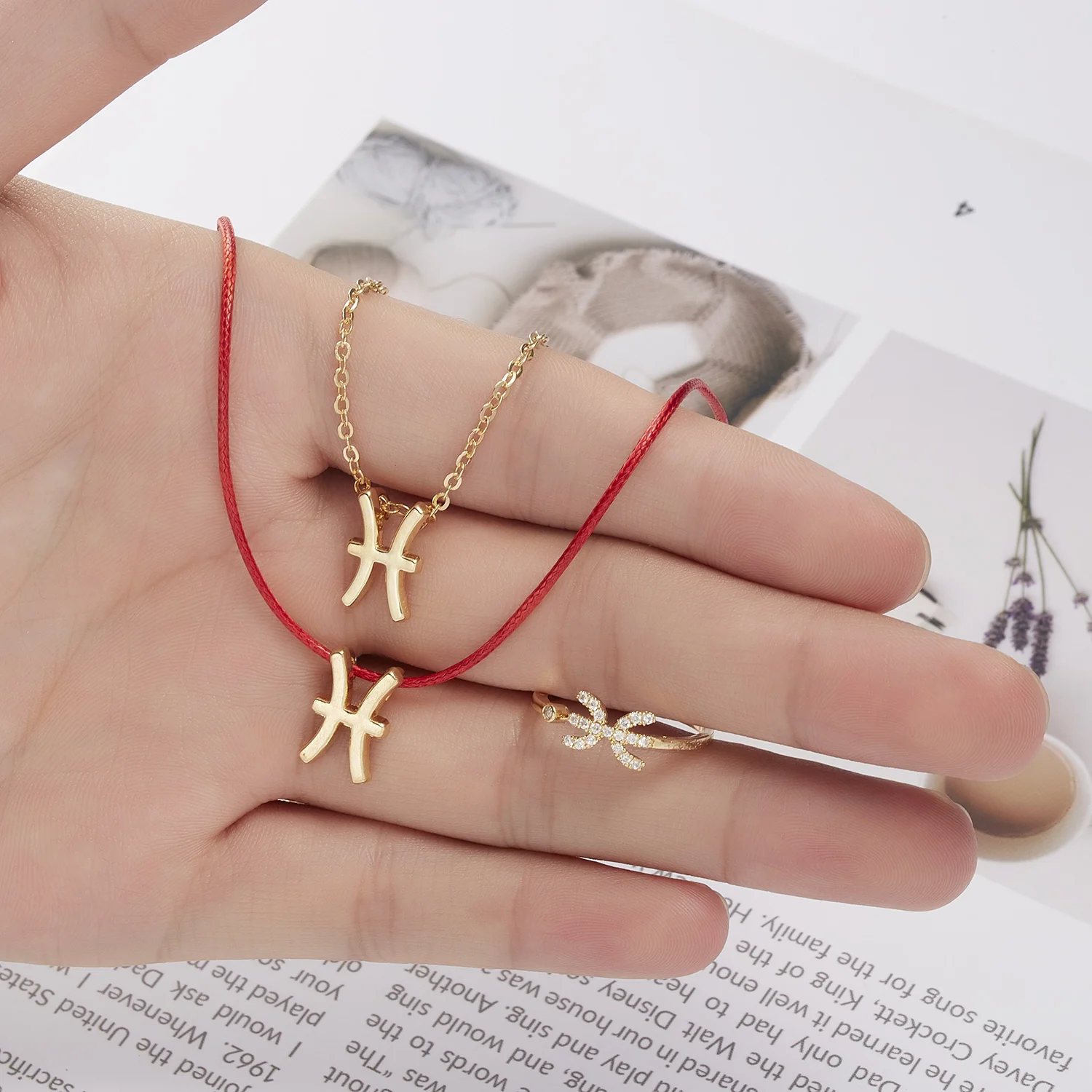 

Fashion 12 Constellation Pendant Necklace For Women Charm Bracelet Rhinestone Ring Women Couples Birthday Party Jewelry Set Gift