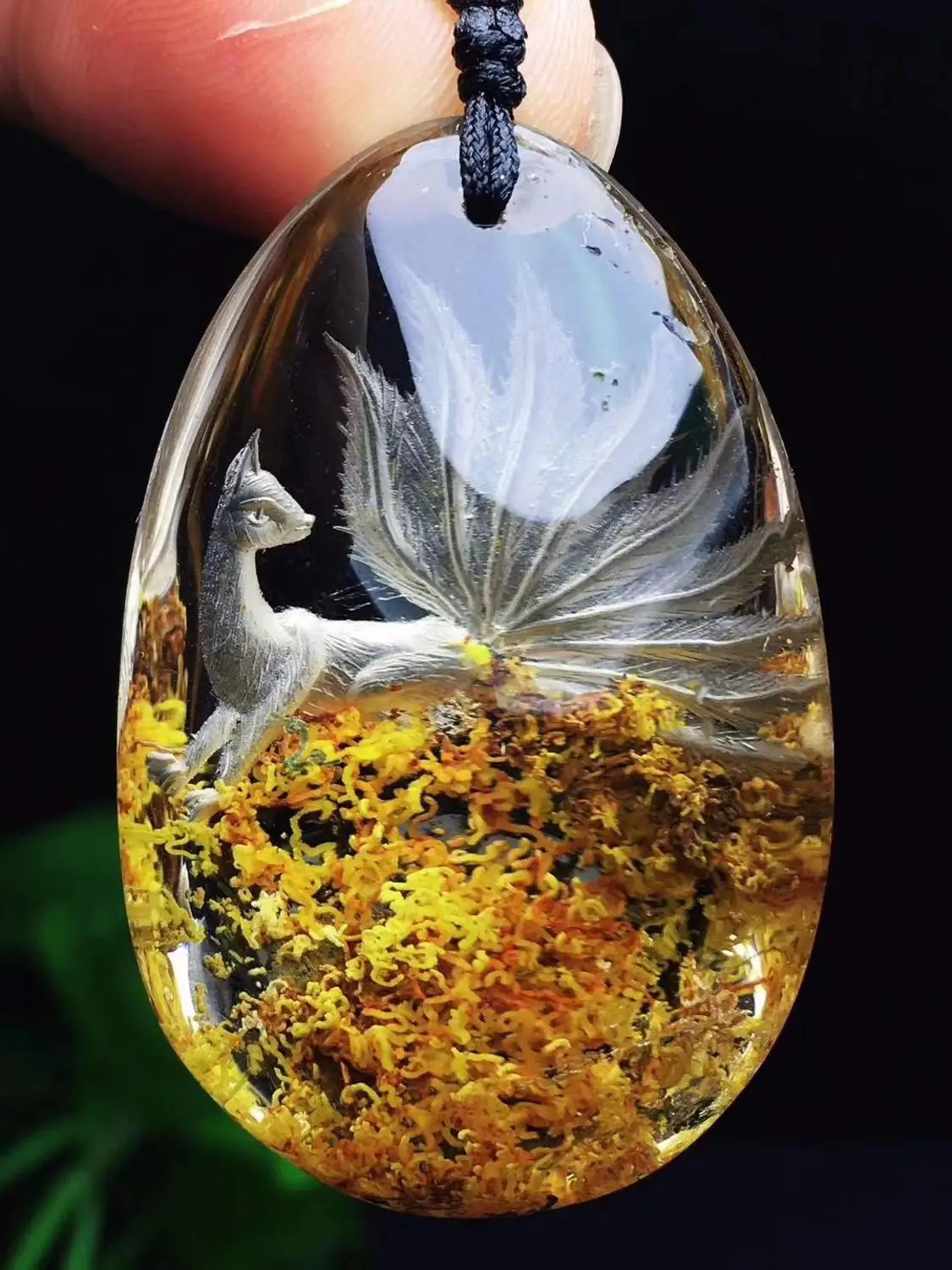 Ожерелье с фантомным кулоном из натурального апельсинового желтого цветов