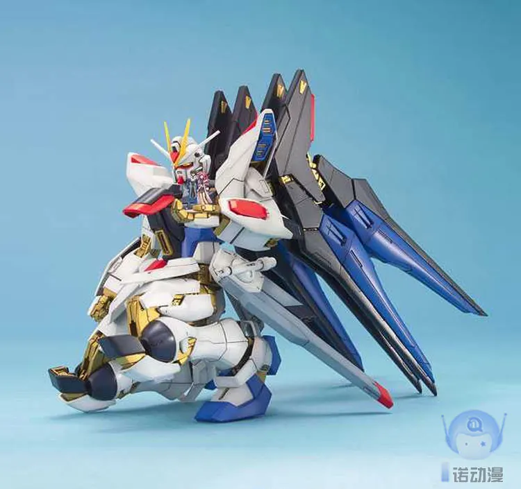 Bandai Gundam модели в наличии на складе сборе 48083 мг 1/100 Страйк Фридом робот Гандам