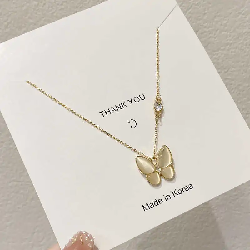 

Jewelry Vintage Charm Titanium Steel Butterfly Fritillaria Women's Light Luxury Design Clavicle Chain Cool Cat's Eye