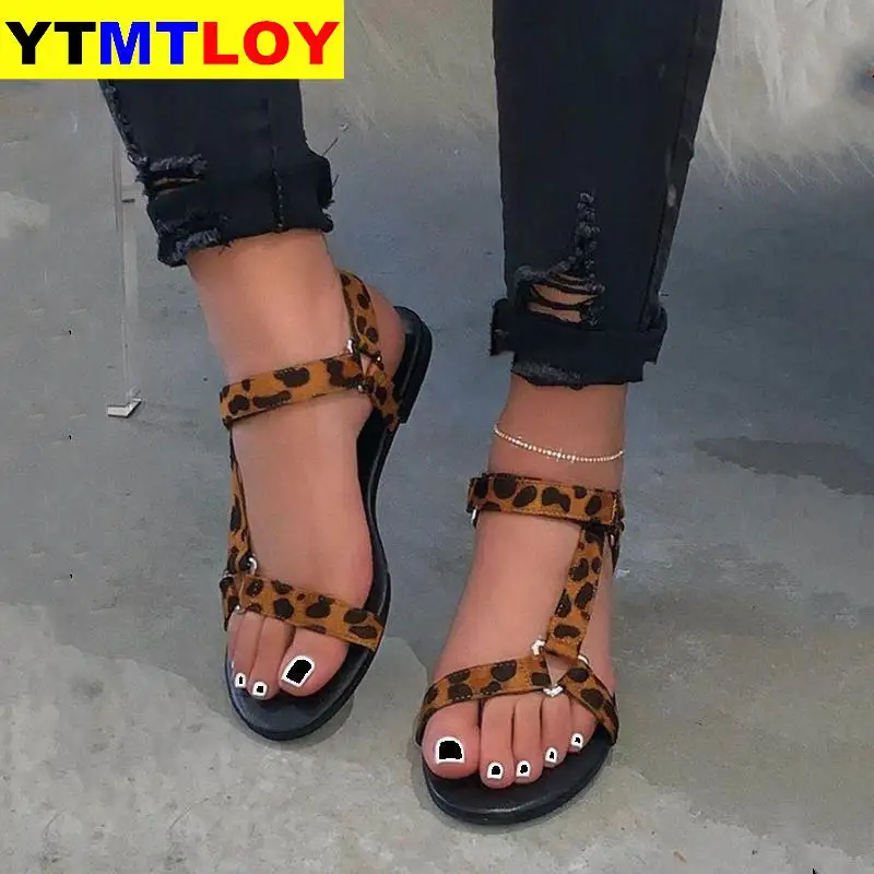 

Flat Sandals Women Summer Rhinestone Women Sandals Beach Shoes Simple Plus Size 35-43 Gladiator Buckle Strap Crystal