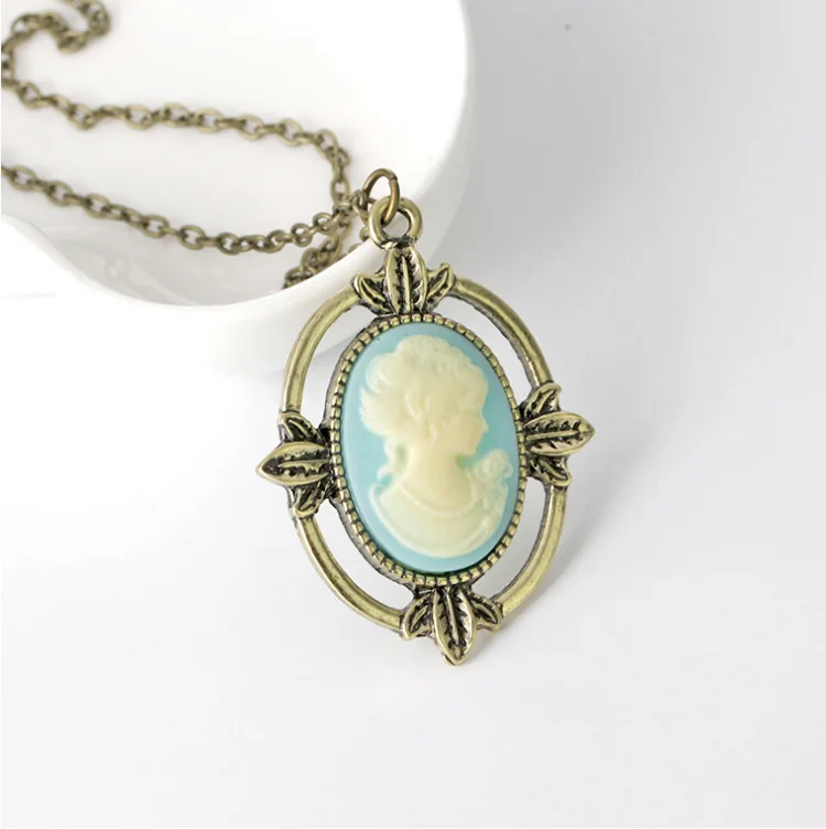 Vampire Diaries Necklace Katherine Pierce Cameo Beauty Head Pendant Movie Jewelry Vintage Bronze Rhinestone Necklaces | Украшения и