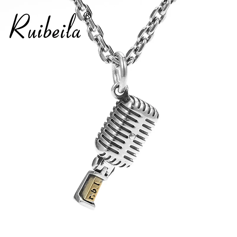 Ruibeila original microphone pendentif hommes argent 925 personnalité rétro hip-hop hommes et femmes pendentif cadeau de mode
Ruibeila original microphone pendentif hommes argent 925 personnalité rétro hip-hop hommes et femmes pendentif cadeau de mode