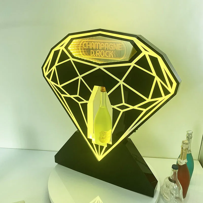 Акриловый винный стенд с дисплеем для бутылок Diamond LED Light Bar с основанием и аксессуарами для повторного использования с соломинкой.