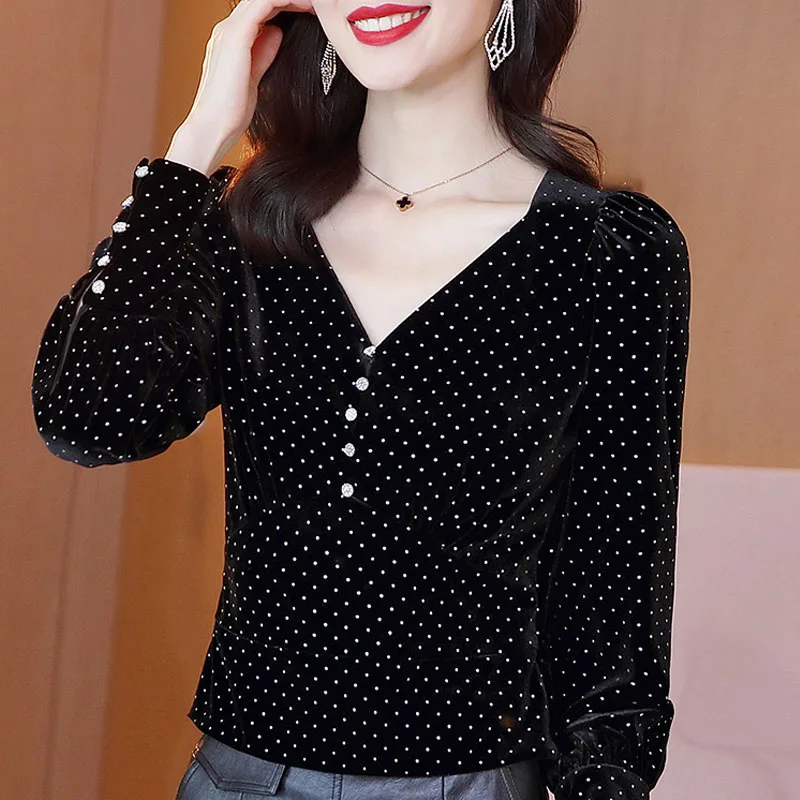 

Long Sleeve Velour Blouse Winter Clothes Women Blouse Women Blusas Mujer De Moda 2021 V-Neck Black Dot Blouse Shirt Blusa D694
