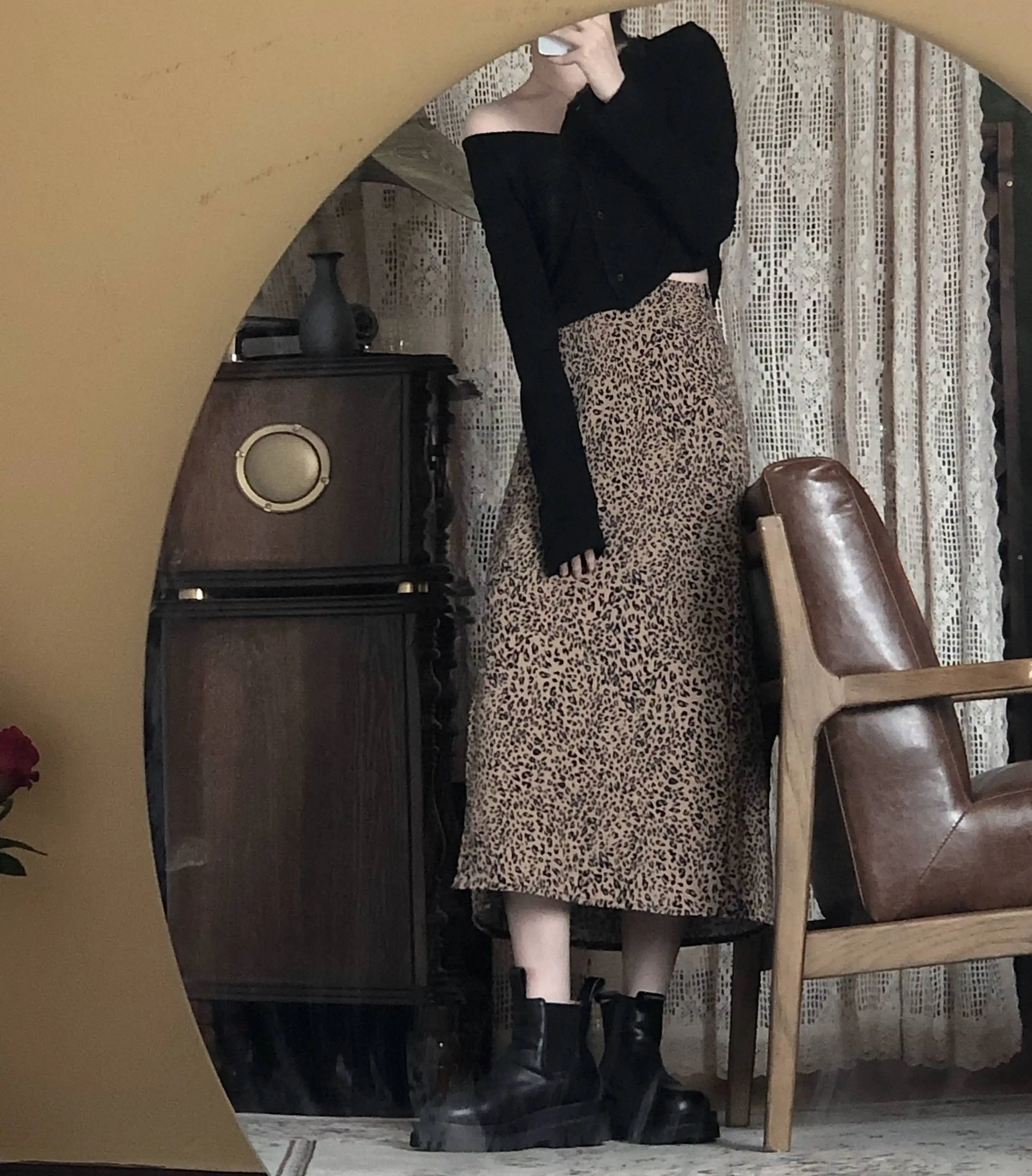 

COIGARSAM Print Women Long Skirt Leopard Skirts White Ga Color 12051