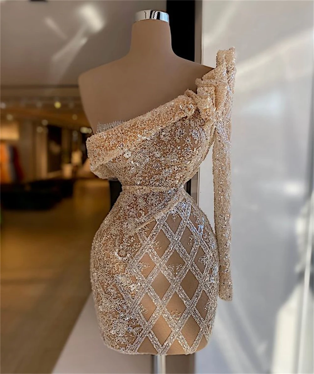 

Luxury Champagne Sparkly Short Prom Dresses 2022 One Sleeve Beading Cocktail Dresses Sequined Celebrity Gowns Vestidos De Gala