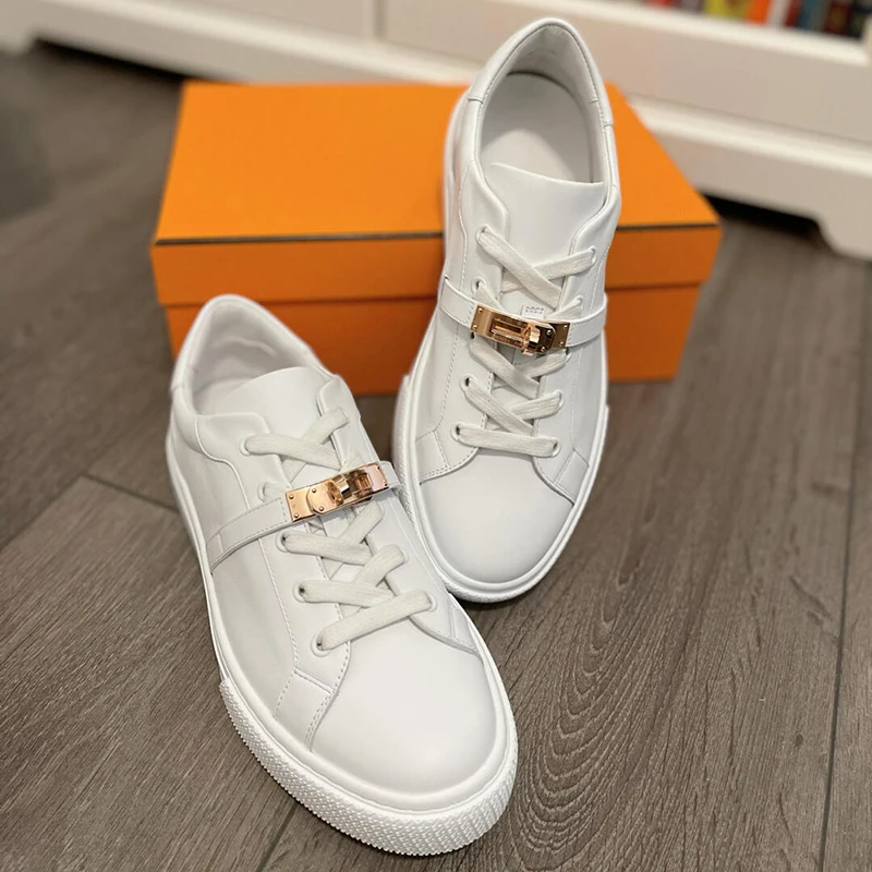 

Men's and Women's Leather Kelly Buckle Shoes Women's Designer Lace-up Tennis Shoes Luxury Metal Shark Closed Unisex