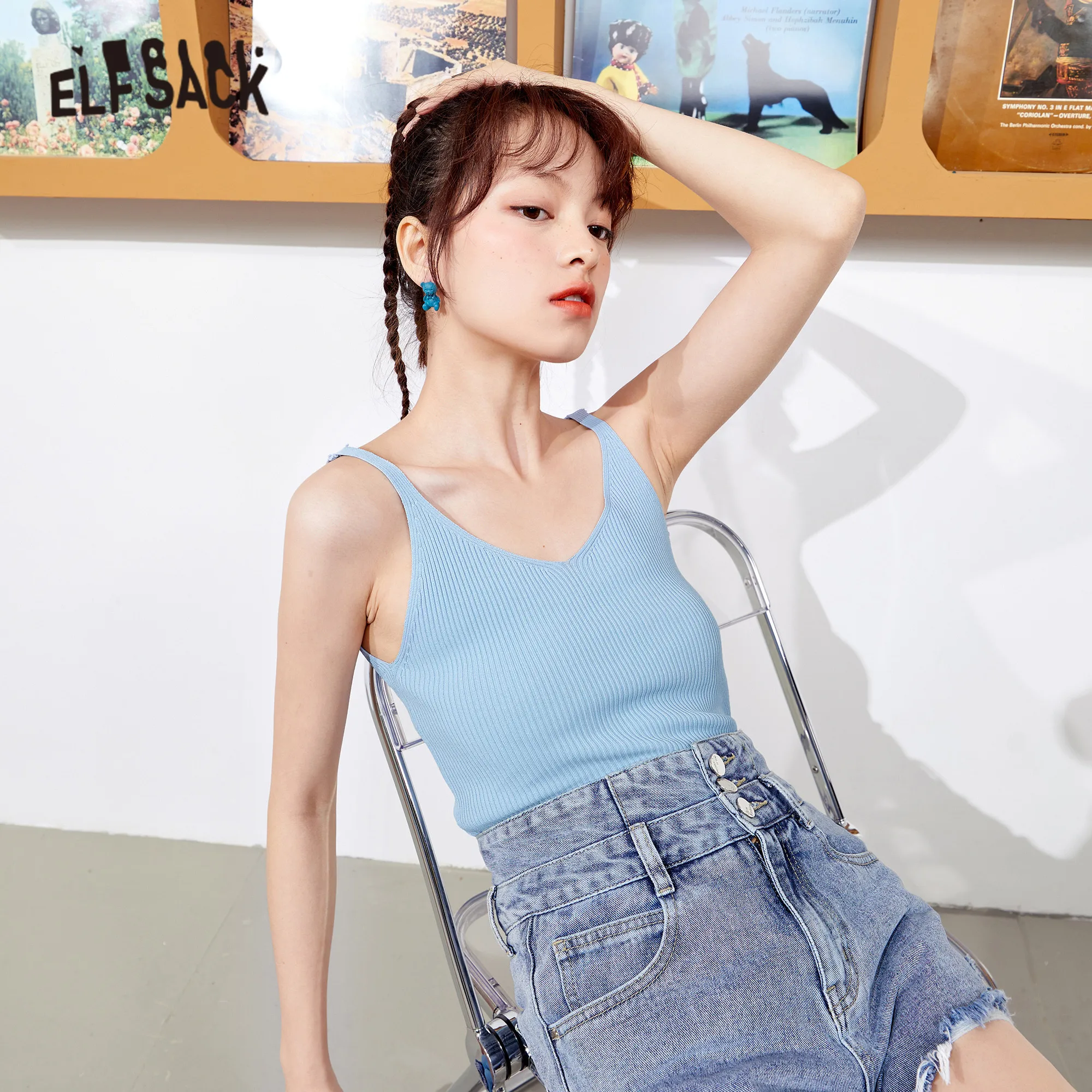 

ELFSACK Solid Pure Backless Casual Stylish Crop Tops Women 2021 Spring ELF Vintage Sleeveless Sexy Ladies Basic Daily Tank Tops