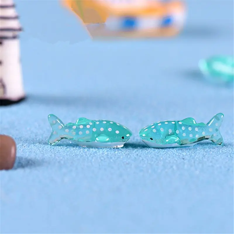 

6pcs/lot Mini Cute Doll Spot Shark Fish Figurine Miniature Fairy Action Toy CORB
