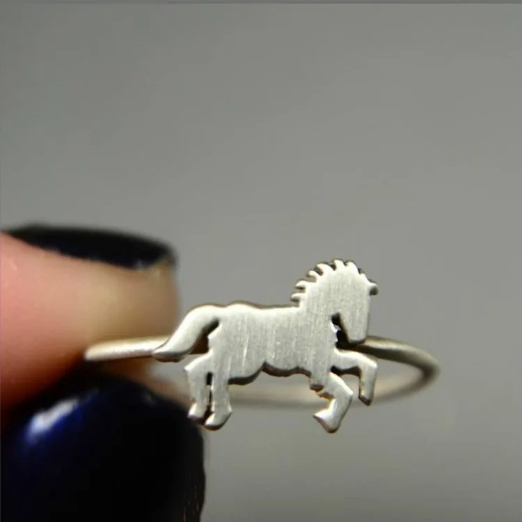 

WANGAIYAO2021 new pony ring male men's fashion simple ring sports and leisure animal cute horse ring jewelry gift