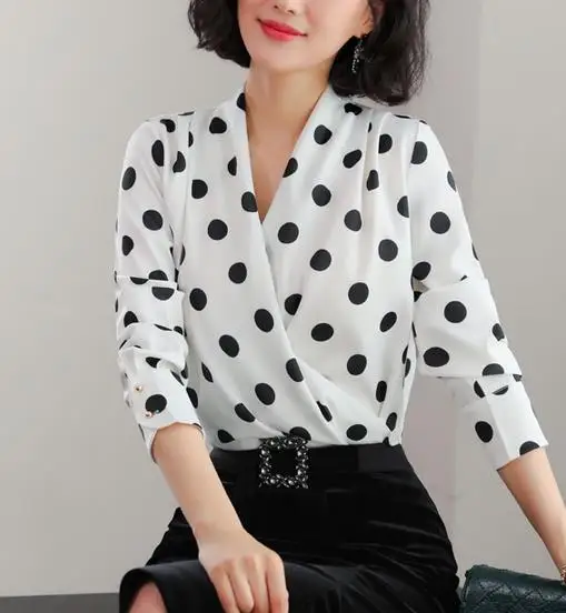 

0 Autumn Casual Loose V Neck Long Sleeve Pink Satin Shirts Women Chic V Neck Satin Blouses Women Female Satin Shirts Tops