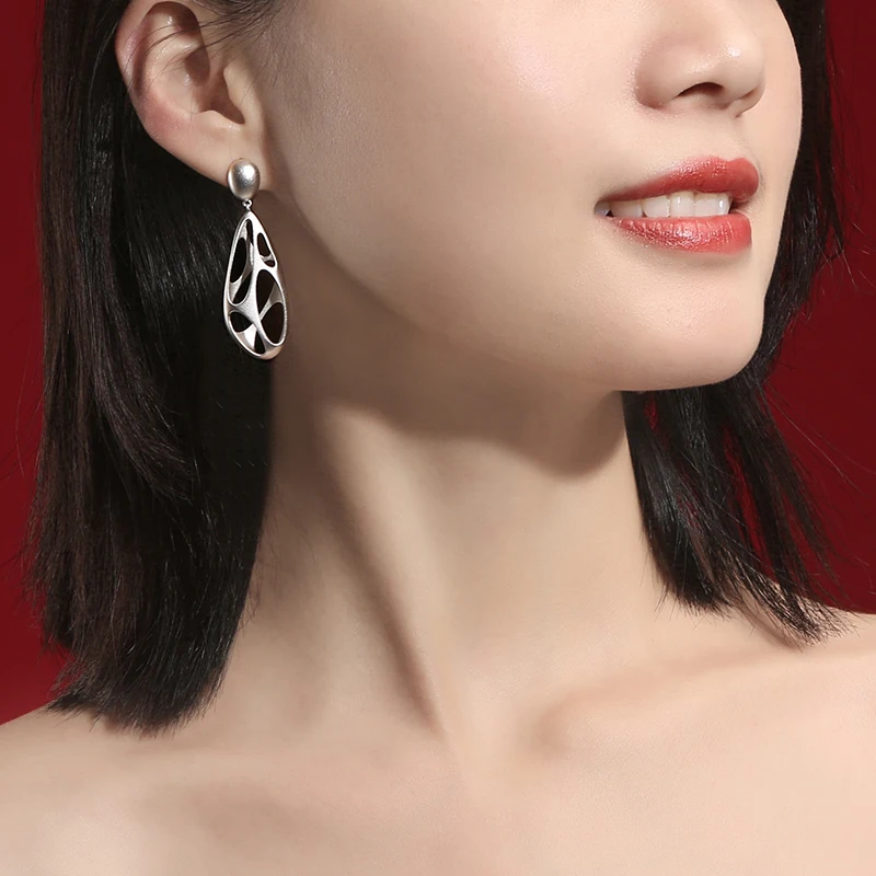 Женские серебряные серьги-гвоздики SA SILVERAGE Необычные Длинные трендовые в виде