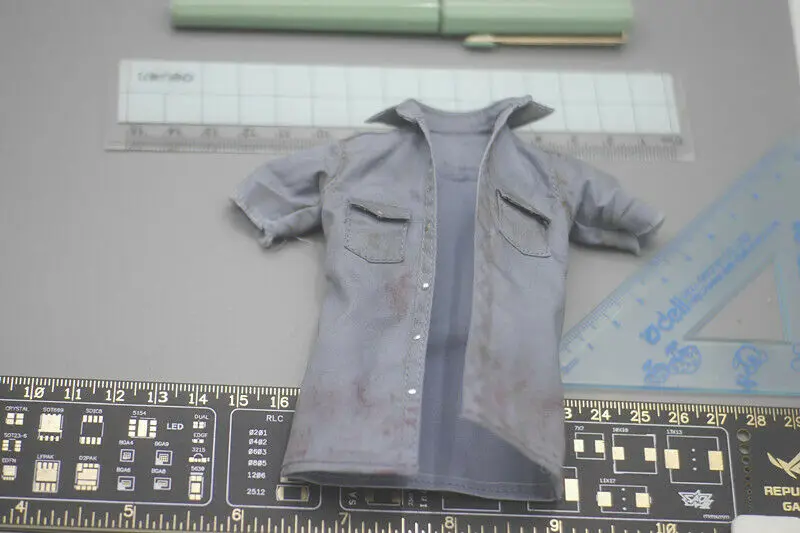 

1/6 Scale Soldier Accessories Distressed Shirt Model for 12" Doll