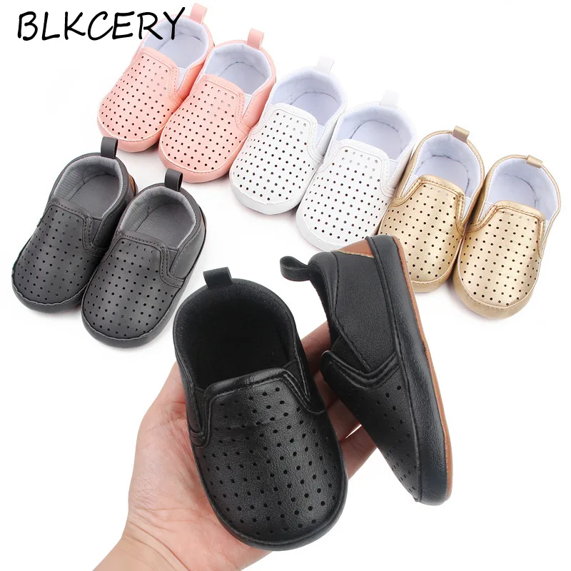 

Брендовая обувь для новорожденных мальчиков, обувь для кроватки с мягкой подошвой, кроссовки для младенцев, однотонные кожаные лоферы, обув...