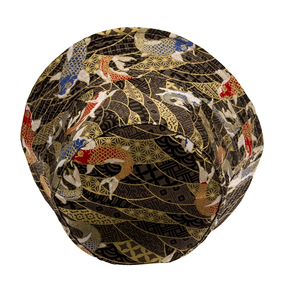 Новая фотография Instagram включает шляпу рыбака и женскую с обеих сторон для