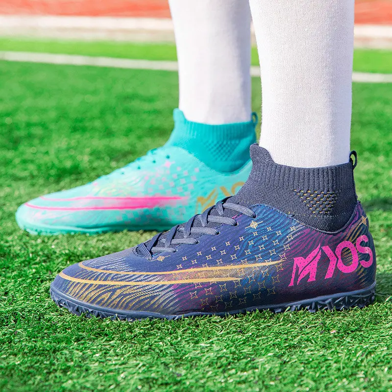 New Shiny Football Boots Spikes Outdoor Big Size Mens Shoes Sports Shoes Fashion High Top White Sneakers Unisex Botas De Futbol