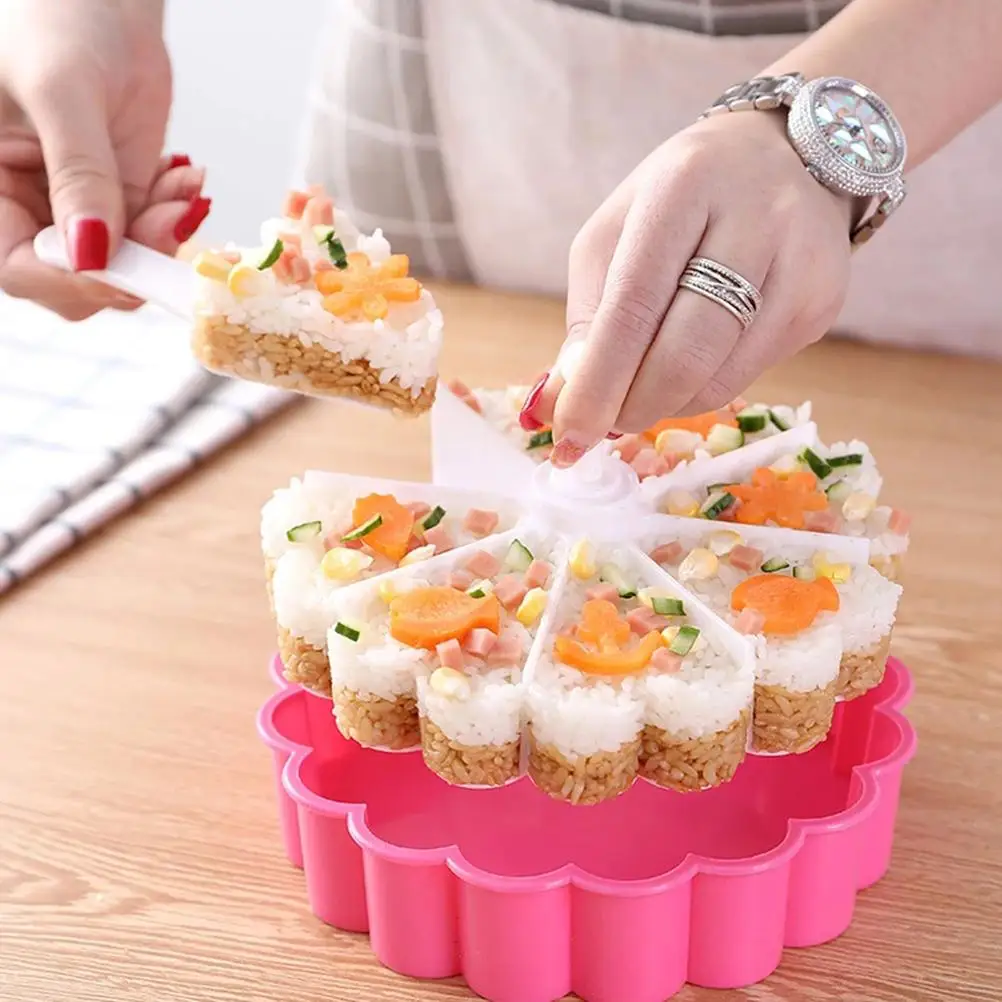 

Sushi Mold Rice Divider Maker Kit Heart Shape Baking Tool for DIY Jelly Pudding Dessert
