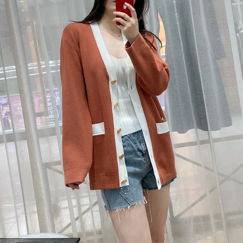 

2021 Spring and Summer New Color Contrast V-neck Loose Long-sleeved Knitted Cardigan Women Sweater