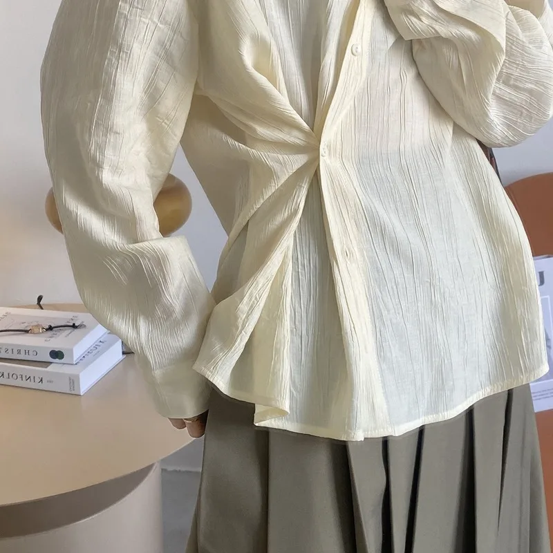 

ZAWAHIKI Irregular Pleated Korean Vintage Blusas Mujer Moda 2021 Spring Puff Sleeve Turn-down Collar Single Breast Solid Tops