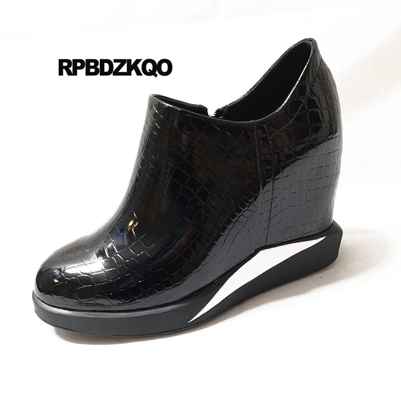 Женские лакированные ботильоны на высоком каблуке с круглым носком