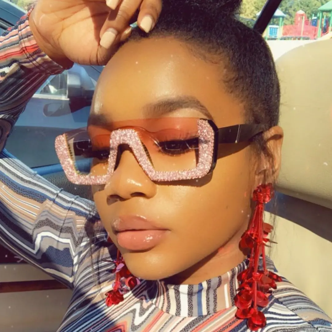 

Fashion One-Piece Mirror Broken Diamond Sunglasses Ladies Luxury Handmade Custom High-end Ladies Glasses Brand Sunshade Mirror U