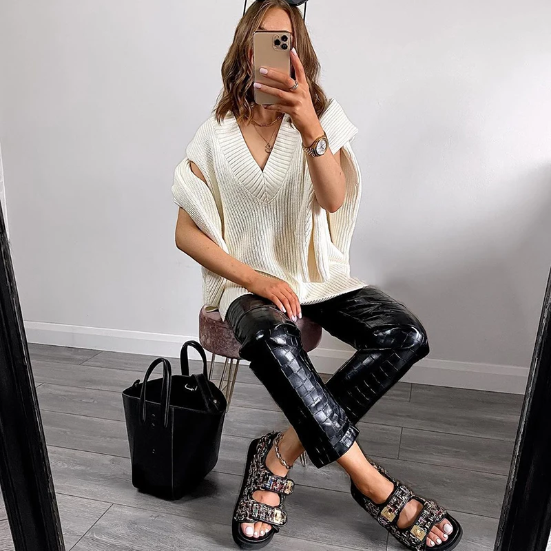 

Knitted vest sweater vest women 2020 autumn and winter wear V-neck waistcoat all-match loose short jacket