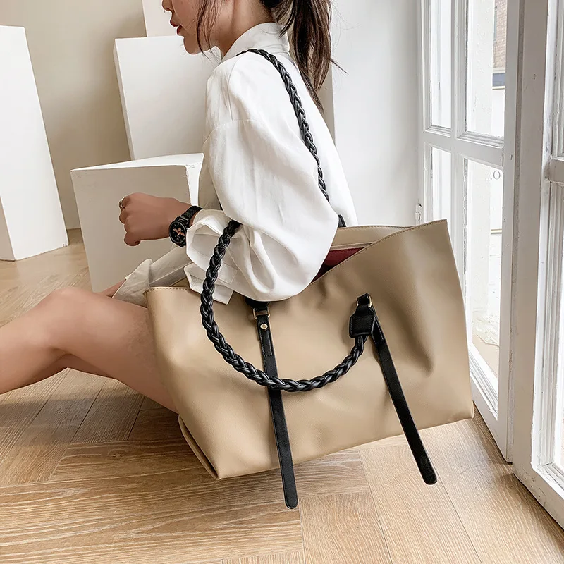 

Casual Fashion Tote Bag 2021 New Lightweight One-shoulder Handbag Lady Bag Shoulder Bags Ladies Luxury Brand Handbags