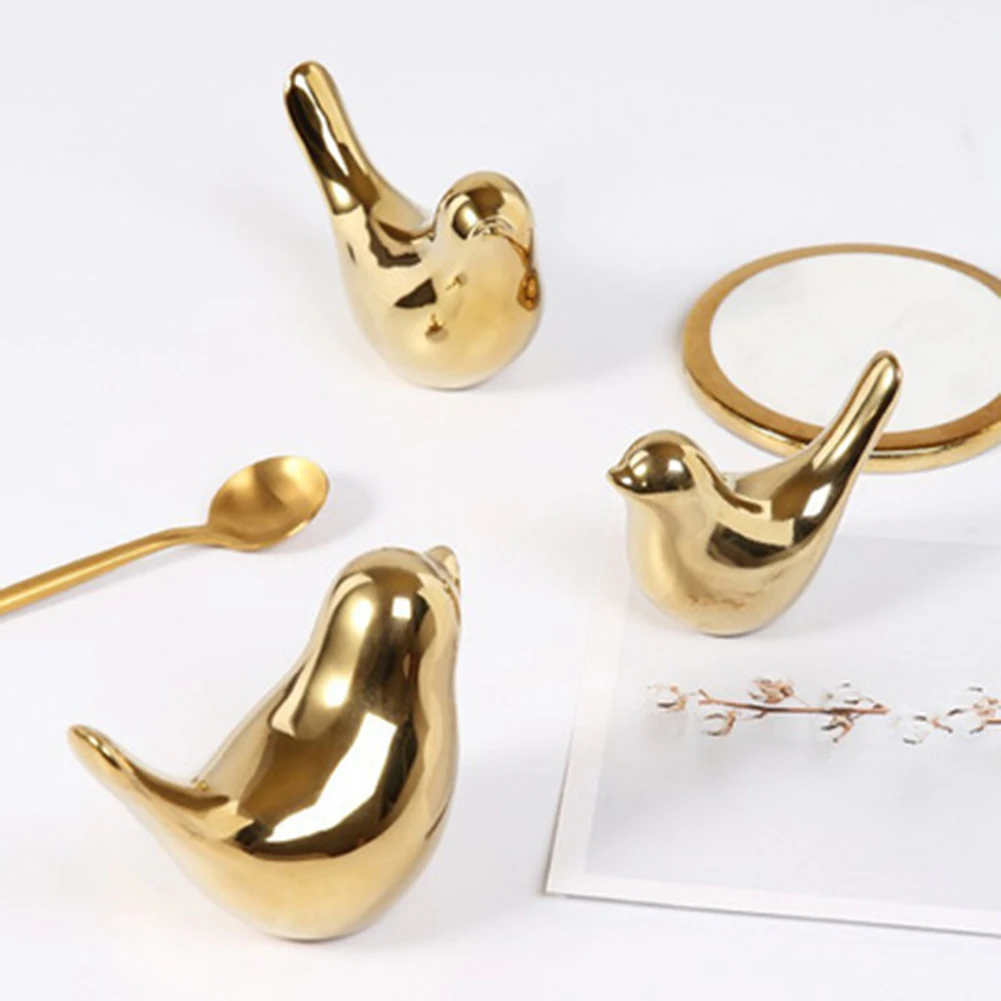 

2 Pieces Ceramic Golden Birds With Soft Cushion For New House, Wedding, Birthday, Christmas Anti-Slip And Protect The Furniture