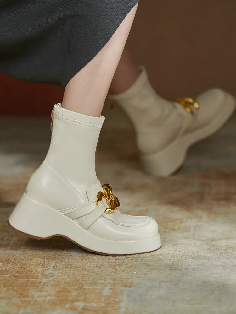 

Новинка, женские ботильоны EshtonShero с круглым носком, Стрейчевые ботинки на танкетке, обувь из натуральной кожи на высоком каблуке, зимняя обу...