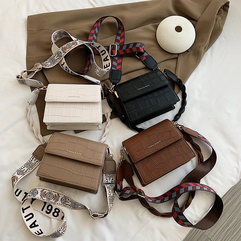 

New fashion ladies simple shoulder bag dating handbag PU leather shoulder bag ladies underarm bag wild envelope bag shell bag