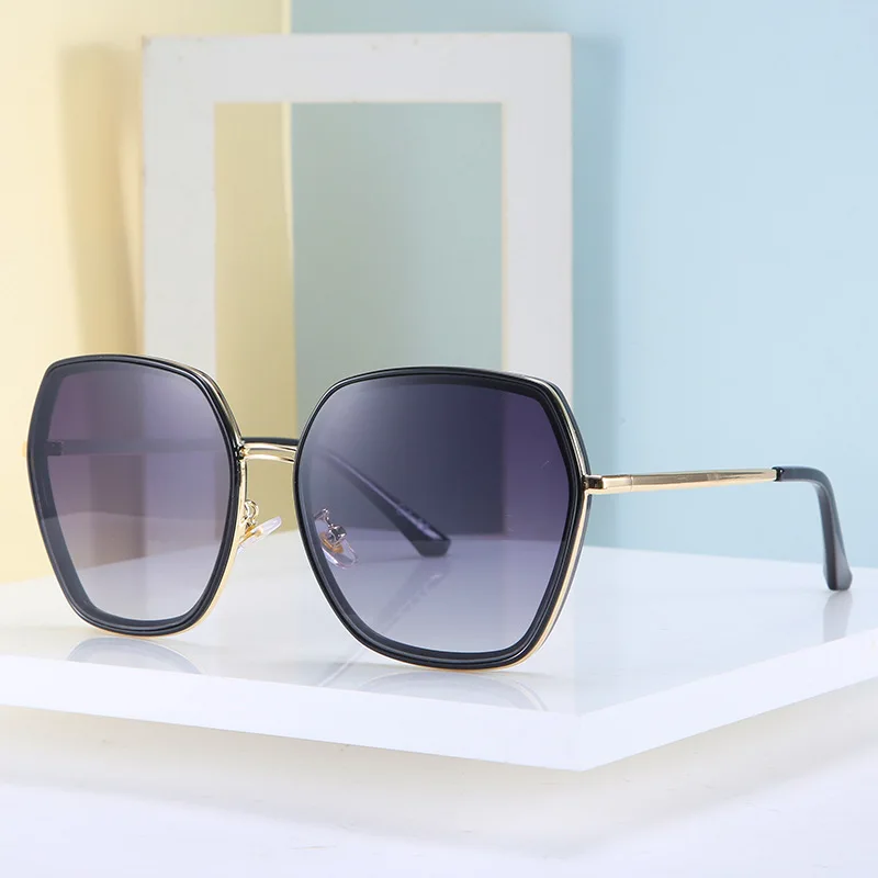 

Fashion Big Frame Polygonal Sunglasses
